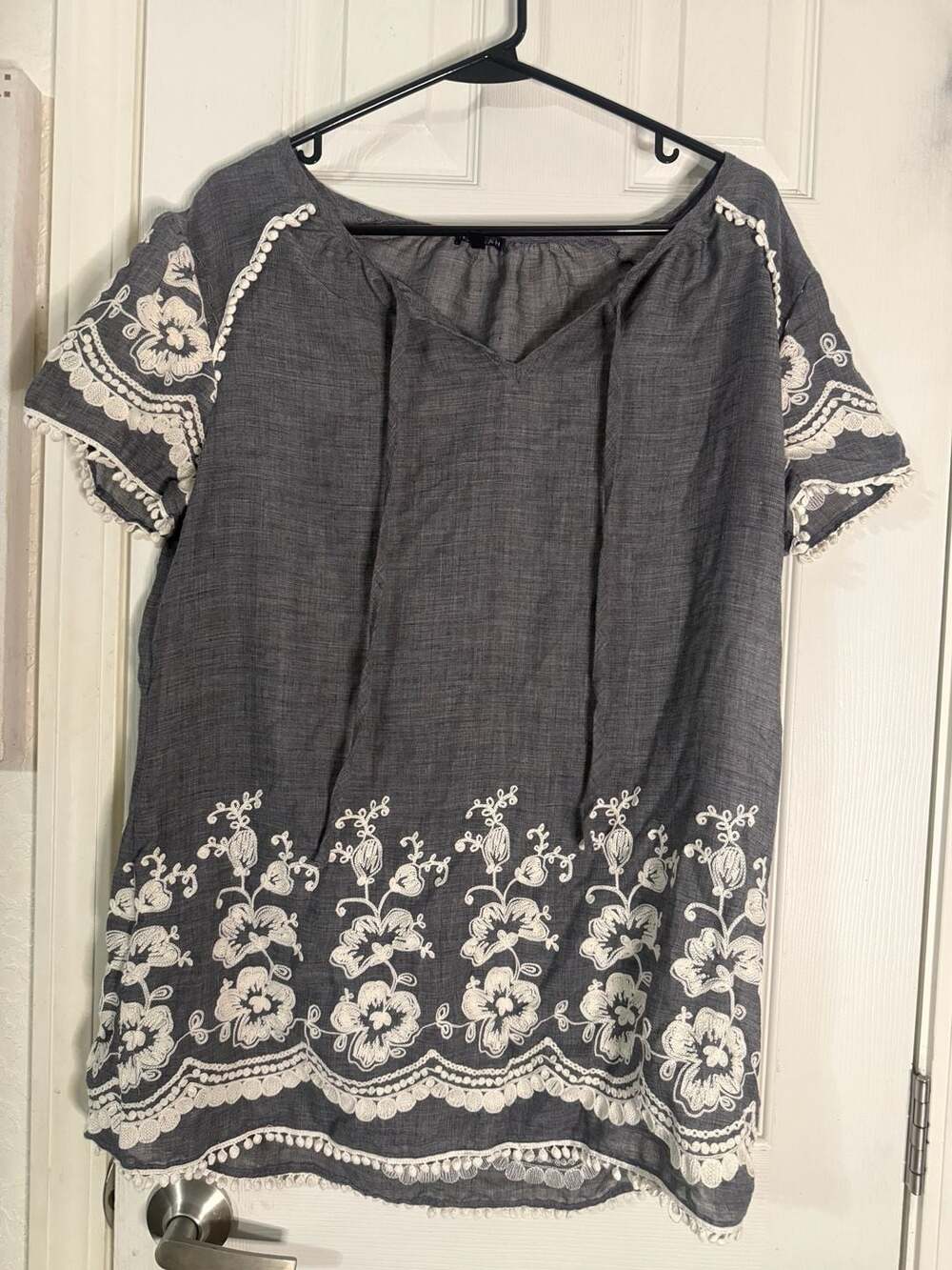 Hannah Gray Short Sleeve Embroidered Tunic Blouse Top Size L
